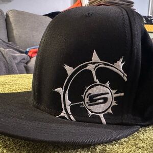 Flat Fifty Slingshot logowear - Black Men's Cap